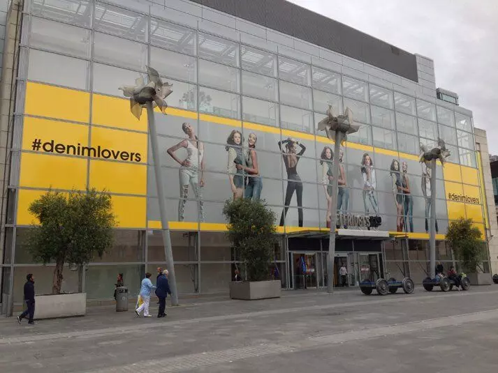 Window Graphics - #denimlovers