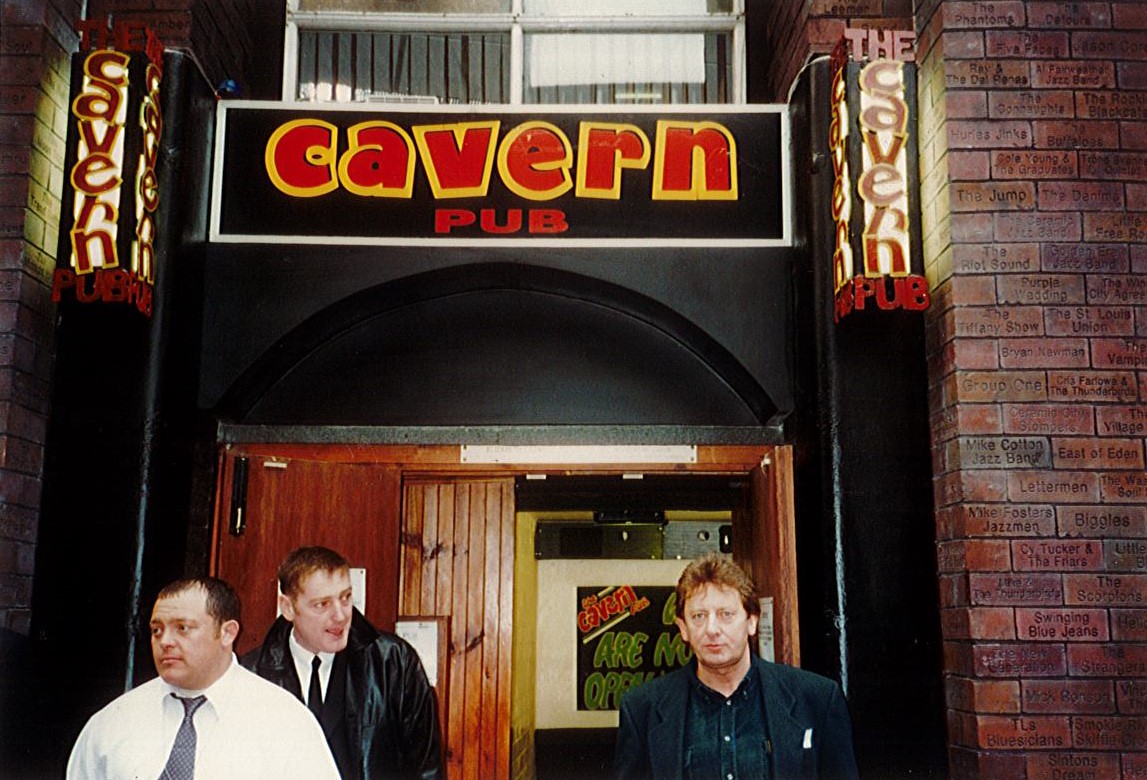 1997 cavern club, Vinyline Ltd engraves bricks