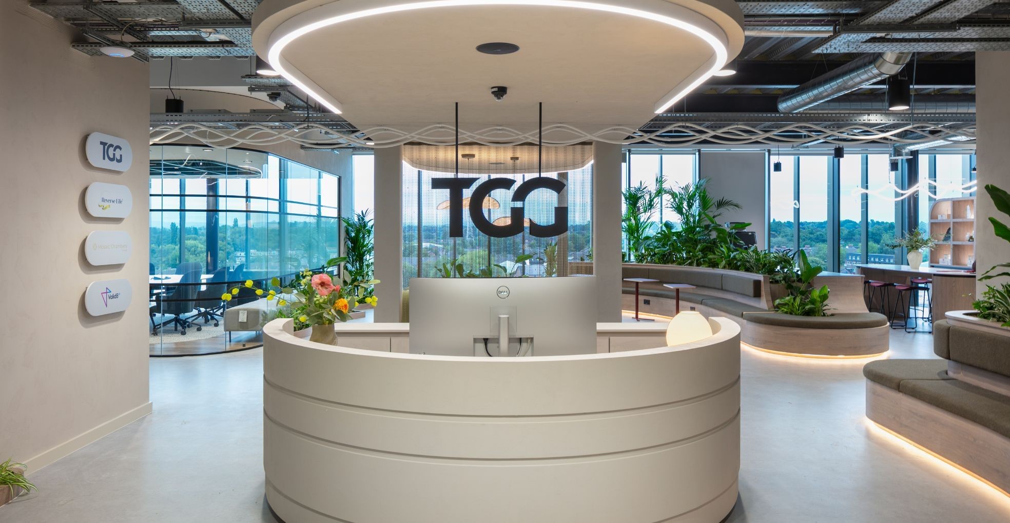 custom acrylic reception sign by vinyline in manchester