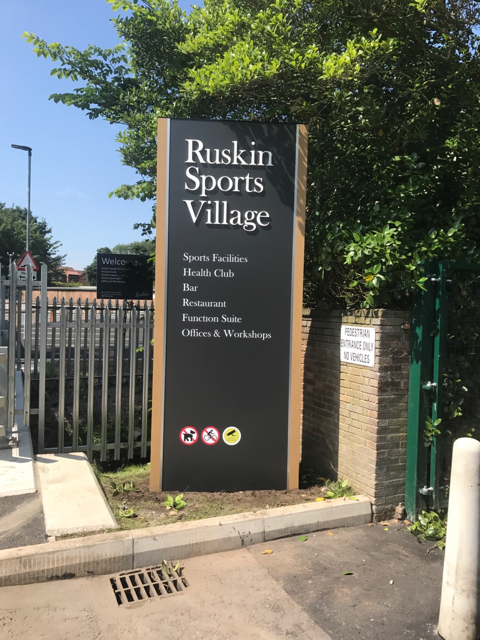 sports village entrance totem signage by vinyline