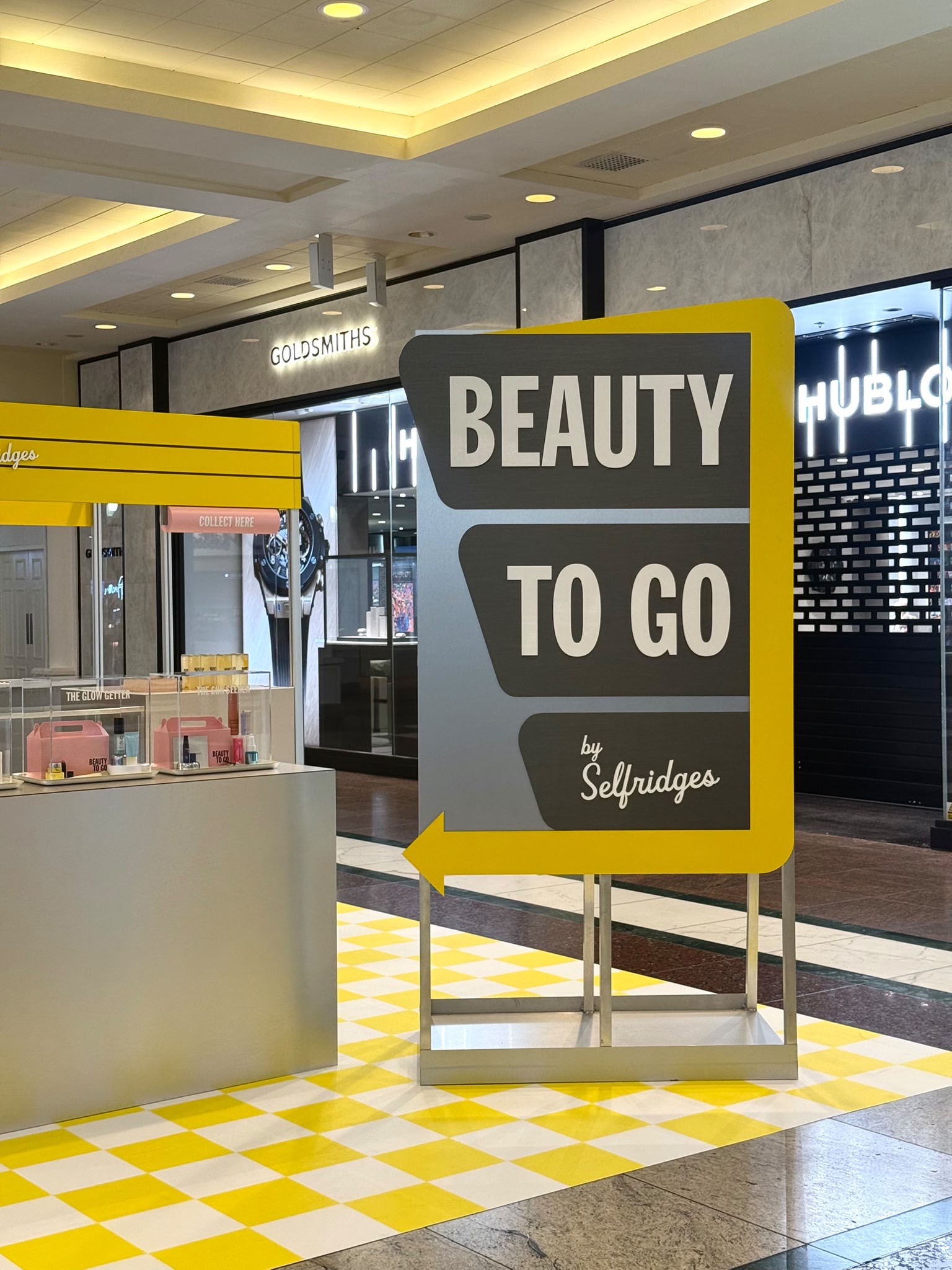 premium signage made by vinyline for Selfridges